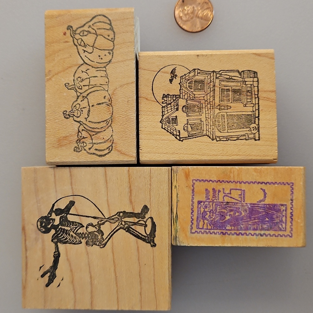 Lot of 14 Halloween themed rubber stamps Pumpkins skulls a graveyard border cats - Picture 10 of 14